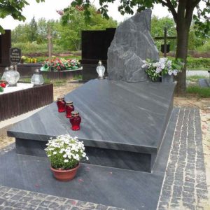 Памятник в европейском стиле - 6