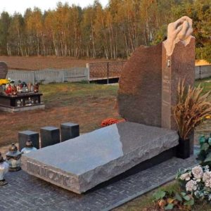 Памятник в европейском стиле - 9
